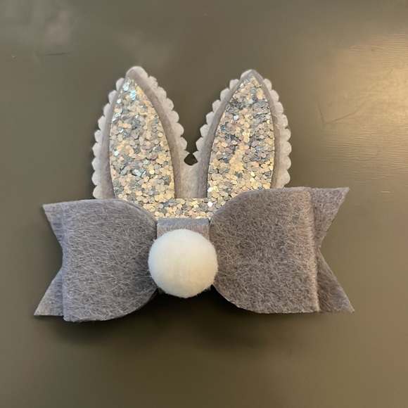 DONATED TO SCHOOL: Silver Sparkle Bunny Ear Bow Hair Clip Girls Easter - Picture 3 of 7